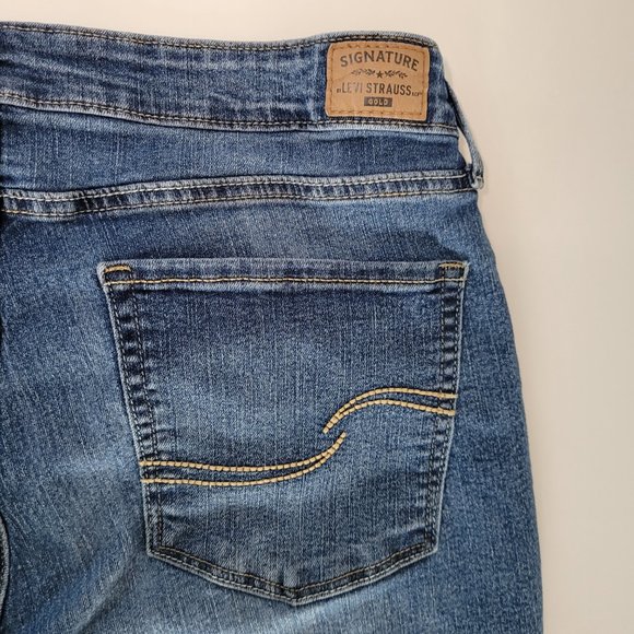 Levis Strauss Gold Signature Mid Rise Boot Cut Womens 14 Long - Picture 10 of 10